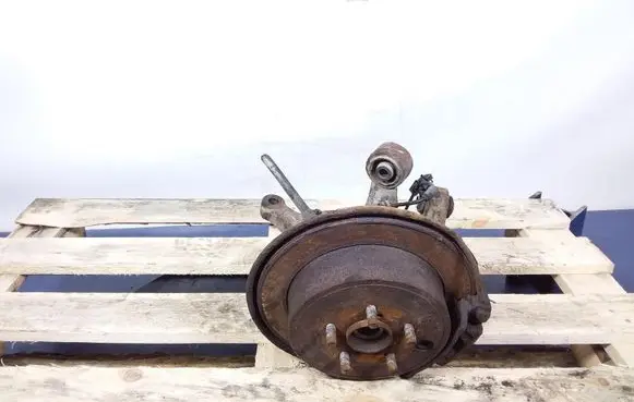 Subaru Forester SH Front wheel hub spindle knuckle