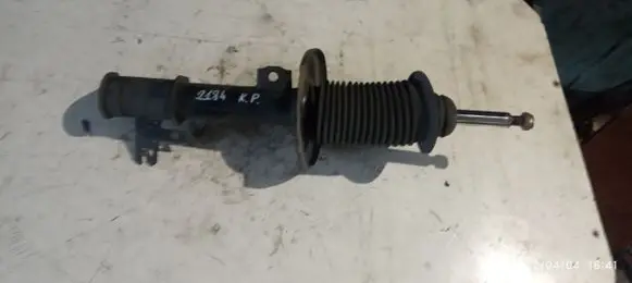 Opel Zafira B Front shock absorber/damper 93195981