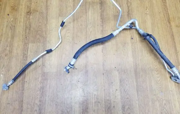 Opel Zafira B Air conditioning (A/C) pipe/hose R134A