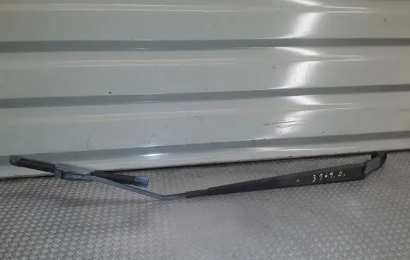 Mitsubishi Colt Windshield/front glass wiper blade 