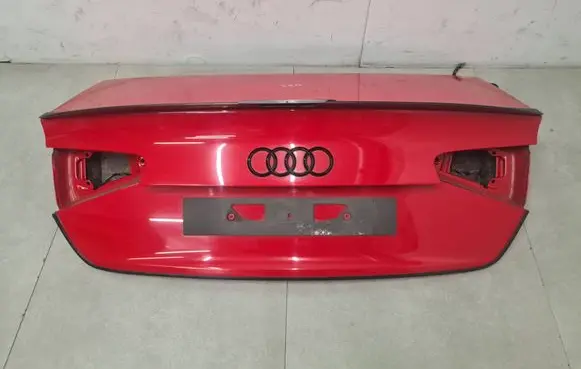 Tailgate/trunk/boot lid