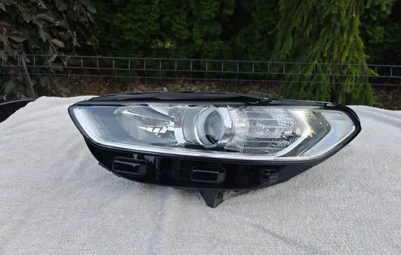 Ford Mondeo MK V Headlight/headlamp ES7313W030ED L90185147 89912869
