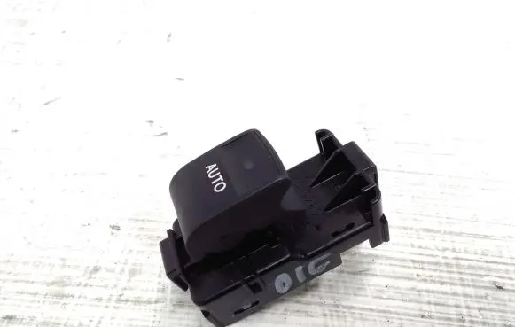 Lexus CT 200H Electric window control switch 192801