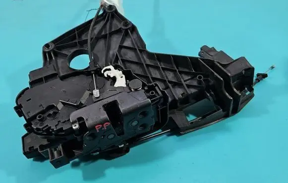 Volvo S80 Front door lock 30661073 IMPRK1499736