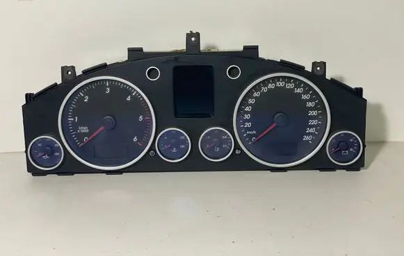 Volkswagen Touareg I Speedometer (instrument cluster) 7L6920870H 0263632516
