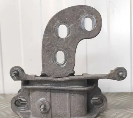 Ford Transit Courier Engine mounting bracket JT767M121AB ET7G7M121AC