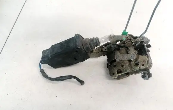 Mitsubishi Carisma Front door lock