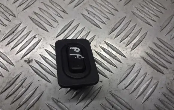 Opel Corsa C Quarter vent window switch 24407699