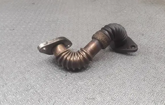 Audi A4 S4 B7 8E 8H EGR valve line/pipe/hose 028131521AD