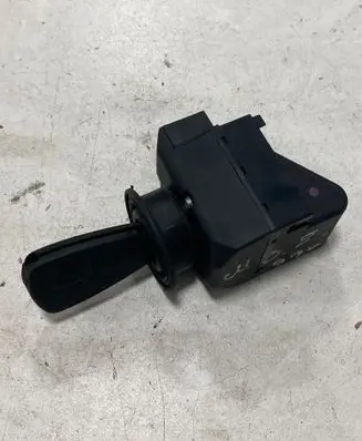 Mercedes-Benz E W210 Ignition lock 2105450008 33000201 702088950020105
