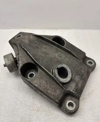 BMW 5 F10 F11 Engine mounting bracket 6777623 GD01524 1392010