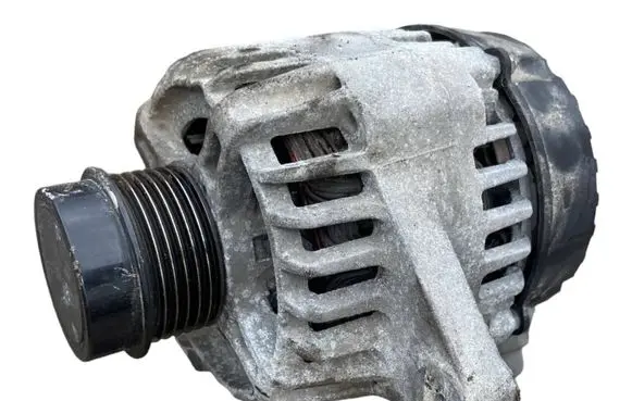 Toyota Auris 150 Generator/alternator 1012100912 DAN1061