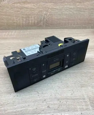 Audi A3 S3 8P Climate control unit 8Z0820043D 5HB008185
