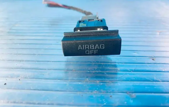 Skoda Octavia Mk2 (1Z) Passenger airbag on/off switch 1Z0919235B