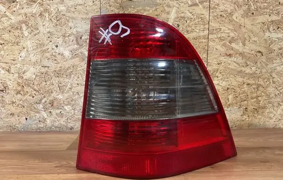 Rear/tail lights