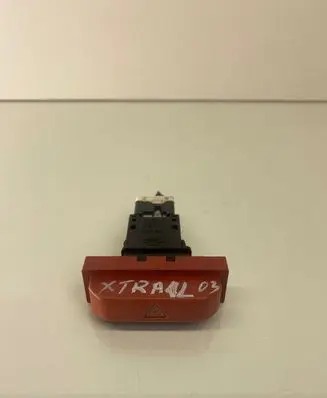 Nissan X-Trail T30 Hazard light switch 06016