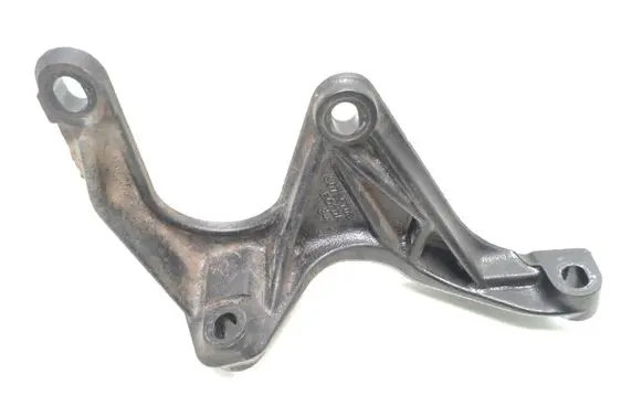 Volvo XC90 Front differential bracket 30735708