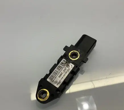 Mercedes-Benz E W211 Airbag deployment crash/impact sensor 0028201326 0282013266902200 44492015