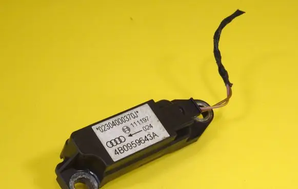 Audi A6 S6 C5 4B Airbag deployment crash/impact sensor 4B0959643A