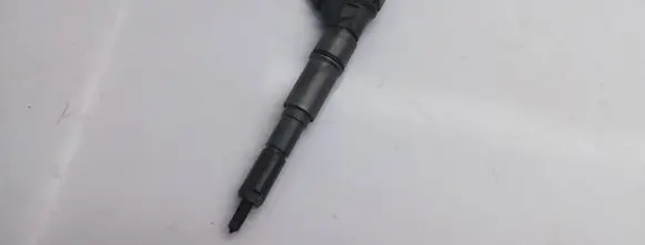 BMW 5 E60 E61 Fuel injector 7794652