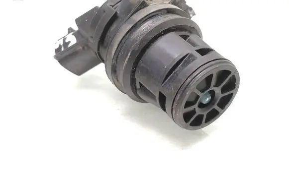 Mazda 6 Windscreen/windshield washer pump 8603102451