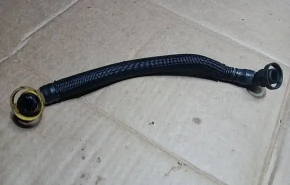 Citroen Nemo Breather/breather pipe/hose 320102085