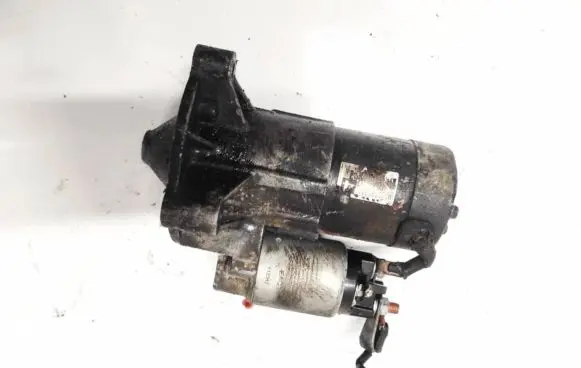 Peugeot 607 Starter motor m000t85381