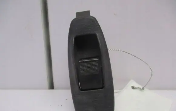 Mazda Premacy Quarter vent window switch C100685L1