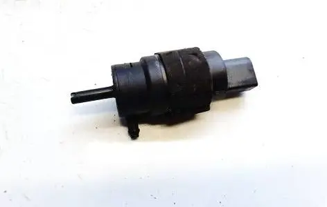 Audi A5 8T 8F Windscreen/windshield washer pump 8k5955647
