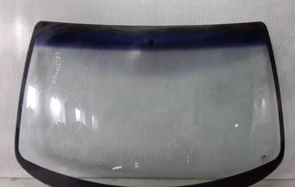 Daewoo Leganza Front windscreen/windshield window 