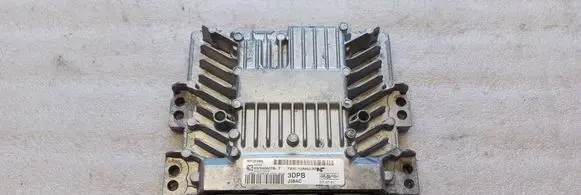 Ford Focus Engine control unit/module 7M5112A650APB 5WS40607BT