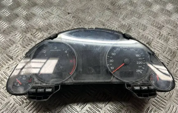 Audi A4 S4 B7 8E 8H Speedometer (instrument cluster)