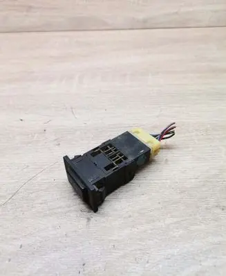 Toyota Avensis T250 Headlight washer switch 28240