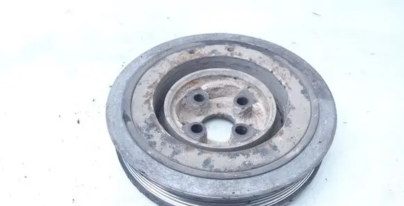 Volkswagen Golf III Crankshaft pulley 028105243T