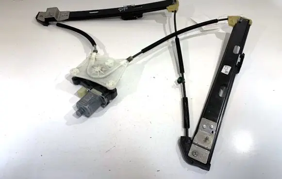 Volkswagen T-Roc Front door window regulator with motor 2GA837462F