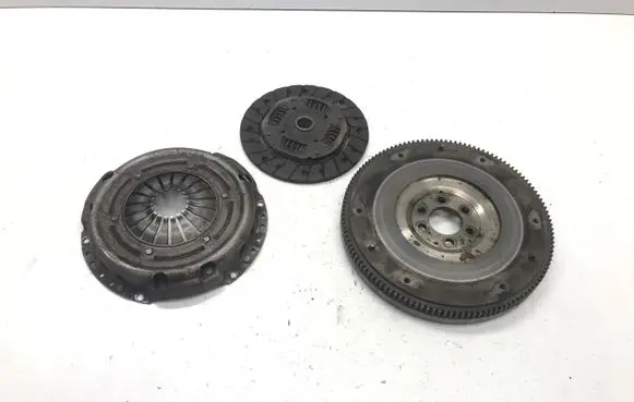 Seat Ibiza III (6L) Clutch set kit 03D141031A 03D141025 03D3050709