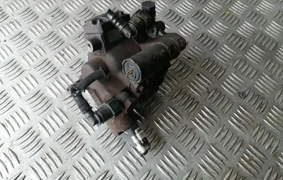 Ford Fiesta Fuel injection high pressure pump 9683528780 5WS40008