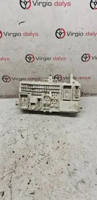 Mazda 3 I Fuse module 519383004 05002541
