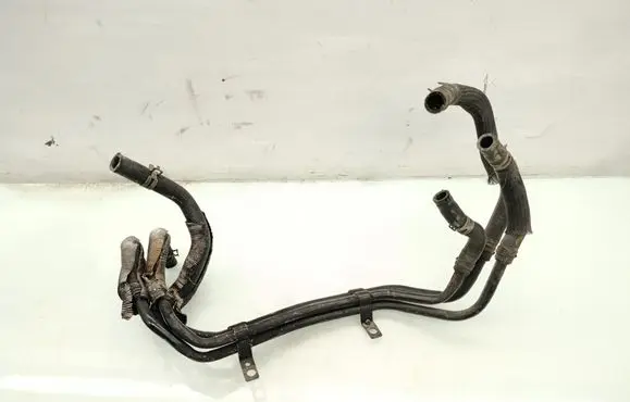 Dodge Nitro Engine coolant pipe/hose 