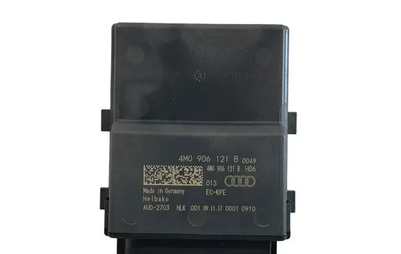 Audi A4 S4 B9 Fuel injection pump control unit/module 4M0906121B