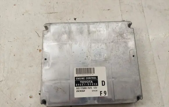 Toyota Corolla Verso AR10 Engine control unit/module MB1758007615 896610F091 896610F090
