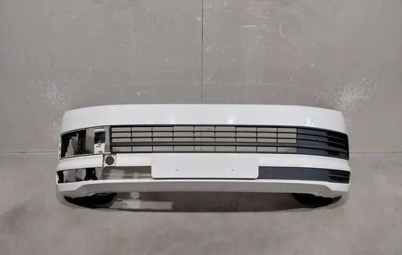 Volkswagen Transporter - Caravelle T6 Front bumper 7E5807221D