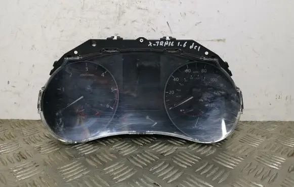 Nissan X-Trail T32 Speedometer (instrument cluster) 6FP2AFC7H