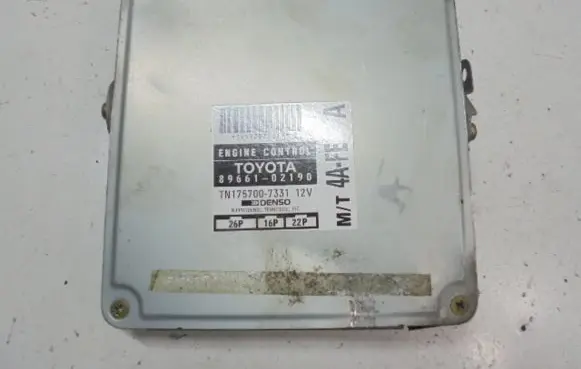 Toyota Corolla E110 Engine control unit/module ECU 89661-02190