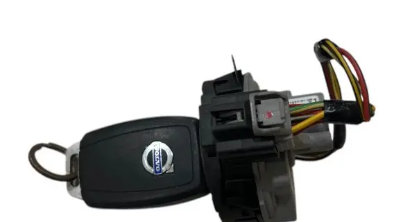 Volvo V70 Ignition lock 30737157