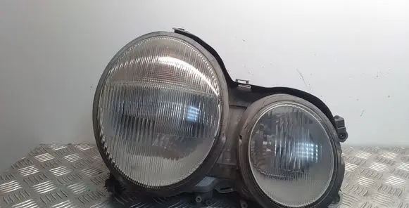 Mercedes-Benz E W210 Headlight/headlamp 15060800