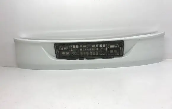 Tailgate trim