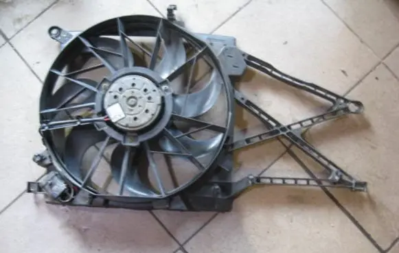 Opel Vectra B Electric radiator cooling fan BOSCH0120303835 20DTJ