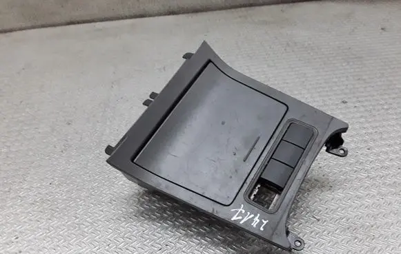 Volkswagen Golf V Ashtray (front) 1K0857961