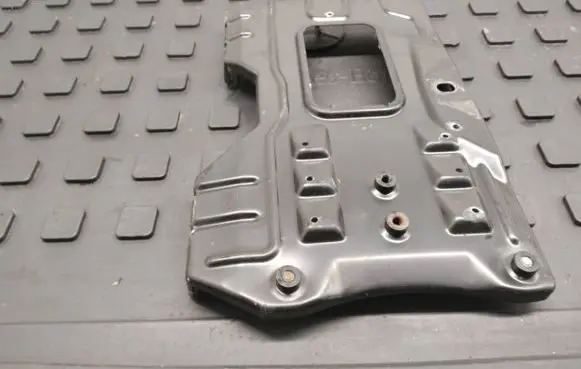 Battery tray